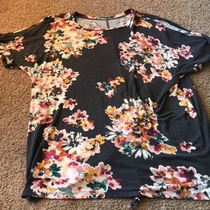 Maurcies open sleeve blouse